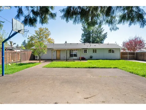3760 Cherokee Drive Springfield OR 97478