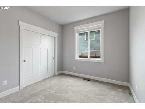 860 N 8th Street Carlton OR 97111