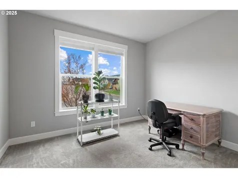 860 N 8th Street Carlton OR 97111