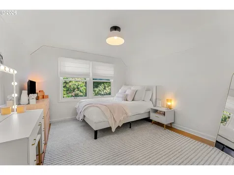 3328 SE Crystal Springs Boulevard Portland OR 97202
