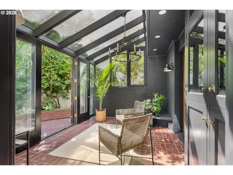 3328 SE Crystal Springs Boulevard Portland OR 97202