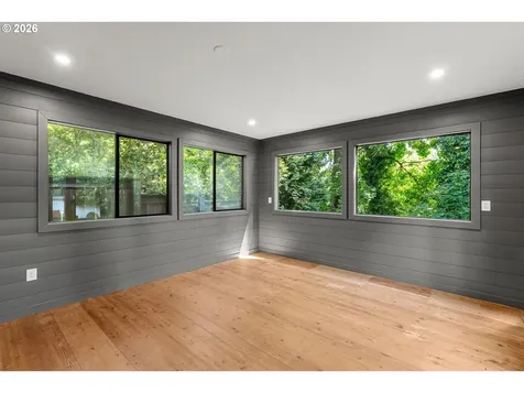 3328 SE Crystal Springs Boulevard Portland OR 97202