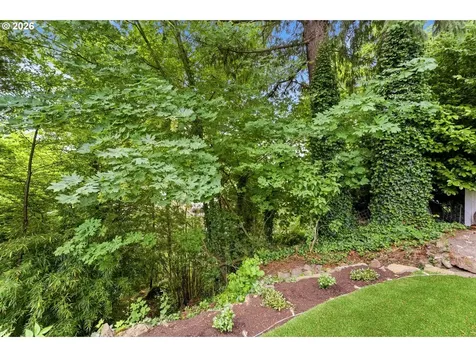 3328 SE Crystal Springs Boulevard Portland OR 97202
