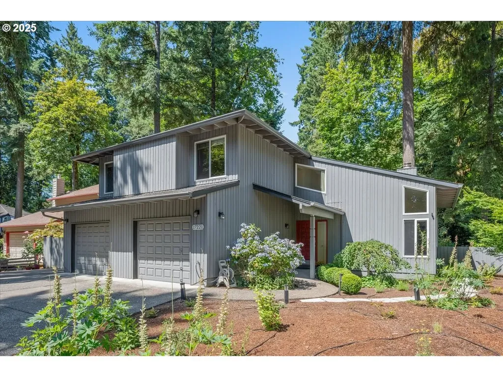17221 SW Oakenshield Court Portland OR 97224