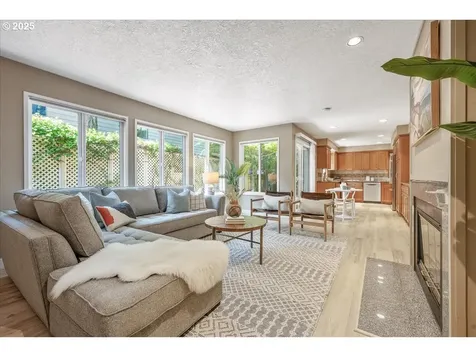 17221 SW Oakenshield Court Portland OR 97224