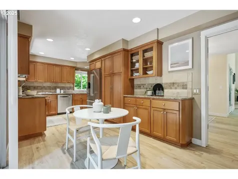 17221 SW Oakenshield Court Portland OR 97224