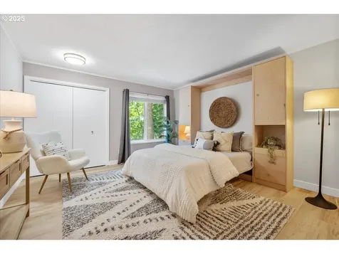 17221 SW Oakenshield Court Portland OR 97224