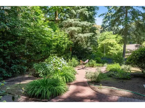 17221 SW Oakenshield Court Portland OR 97224