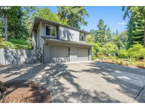17221 SW Oakenshield Court Portland OR 97224