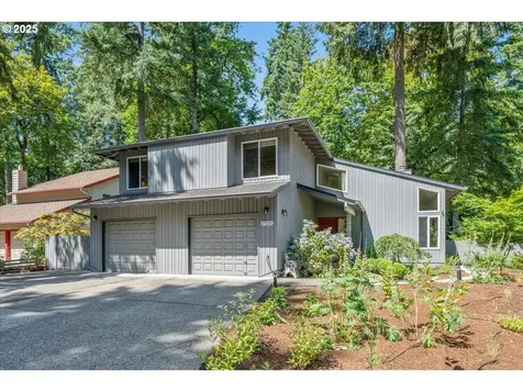 17221 SW Oakenshield Court Portland OR 97224