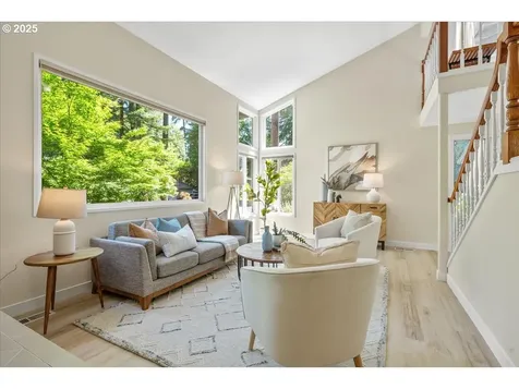 17221 SW Oakenshield Court Portland OR 97224