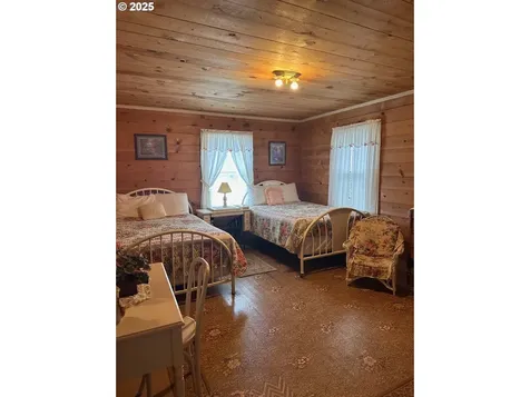 104 E Main Street Mitchell OR 97750