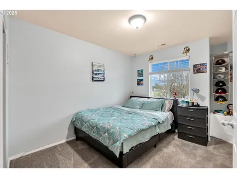 2705 SE 74th Way Hillsboro OR 97123