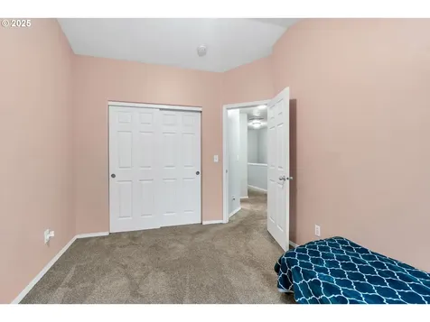 2705 SE 74th Way Hillsboro OR 97123