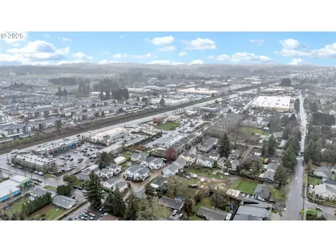 2705 SE 74th Way Hillsboro OR 97123