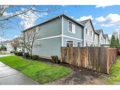 2705 SE 74th Way Hillsboro OR 97123