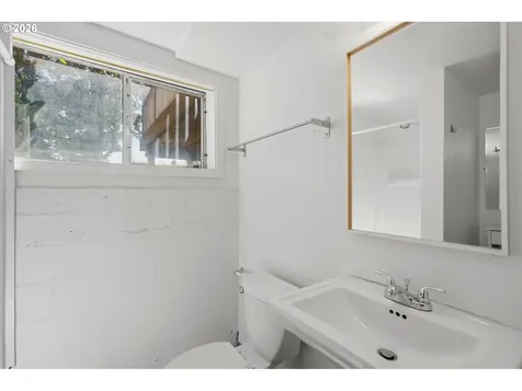 7214 SW 10th Avenue Portland OR 97219