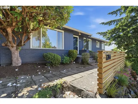 7214 SW 10th Avenue Portland OR 97219