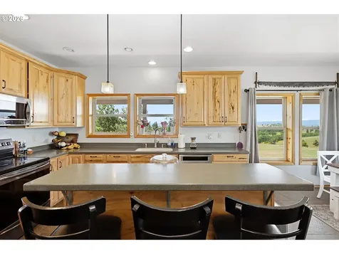 6 Mt Adams View Road Lyle WA 98635