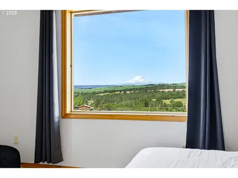 6 Mt Adams View Road Lyle WA 98635