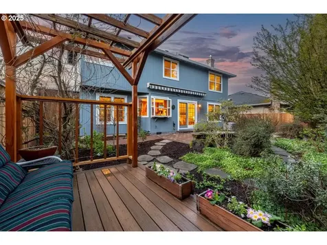 8152 SW Ashford Street Portland OR 97224