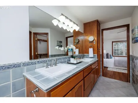 8152 SW Ashford Street Portland OR 97224