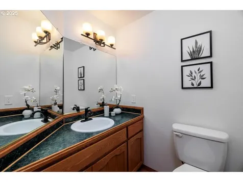 8152 SW Ashford Street Portland OR 97224