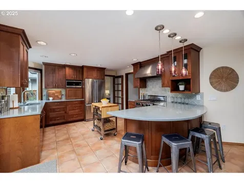 8152 SW Ashford Street Portland OR 97224