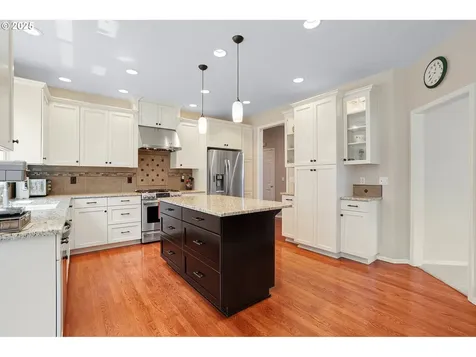 4710 SW Joshua Street Tualatin OR 97062