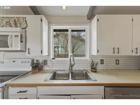 1325 College Street Milton-freewater OR 97862