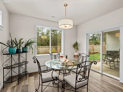 4764 Stonefield Court Florence OR 97439