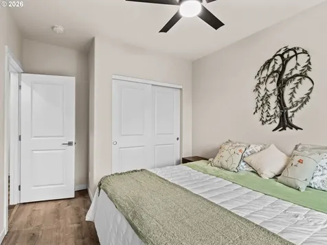 4764 Stonefield Court Florence OR 97439