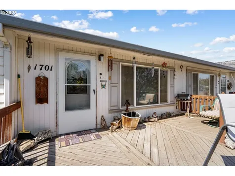 1675 NW 11th Street Hermiston OR 97838