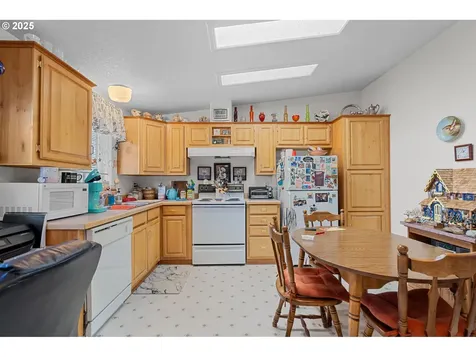1675 NW 11th Street Hermiston OR 97838
