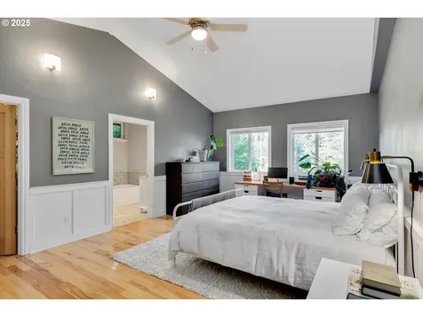 902 Elan Drive Hood River OR 97031