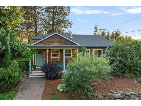 902 Elan Drive Hood River OR 97031