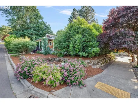 902 Elan Drive Hood River OR 97031