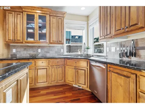 2716 Old Farm Avenue NW Salem OR 97304