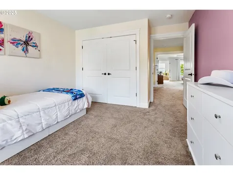 2716 Old Farm Avenue NW Salem OR 97304