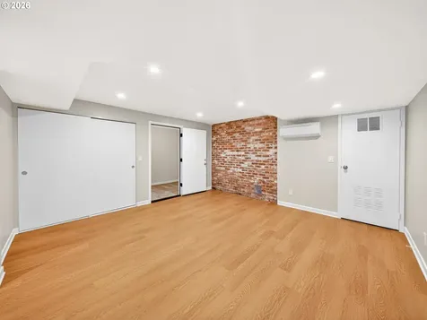 3523 SW Jerald Court Portland OR 97221