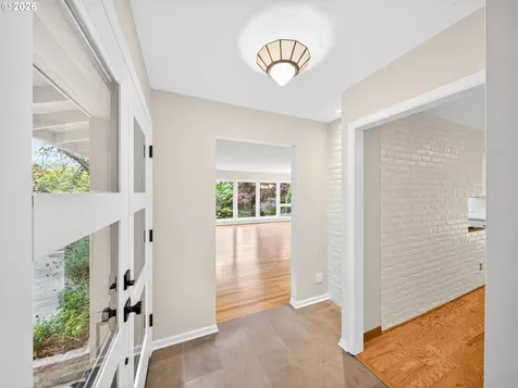 3523 SW Jerald Court Portland OR 97221