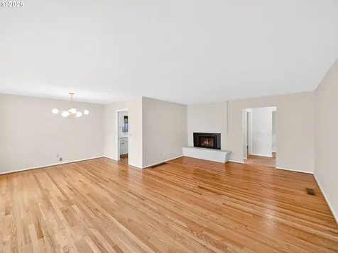 3523 SW Jerald Court Portland OR 97221