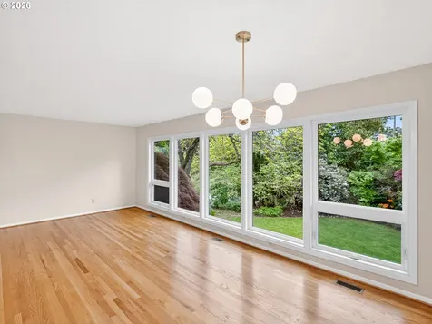3523 SW Jerald Court Portland OR 97221