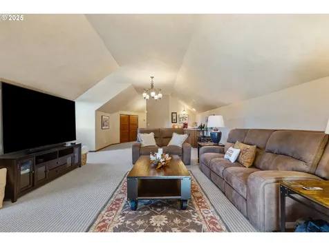 155 Old Garden Valley Road Roseburg OR 97471