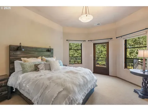 155 Old Garden Valley Road Roseburg OR 97471