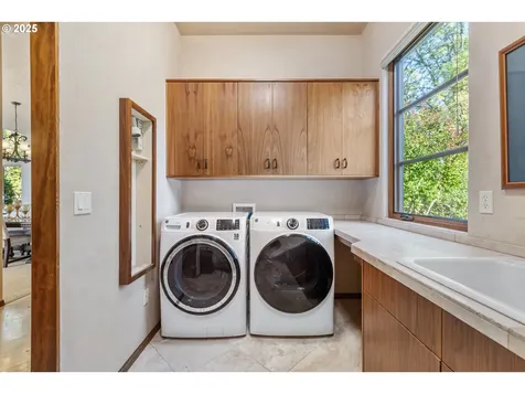 155 Old Garden Valley Road Roseburg OR 97471