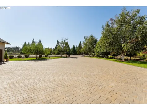 155 Old Garden Valley Road Roseburg OR 97471
