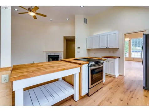 7912 SW Skyhar Court Portland OR 97223