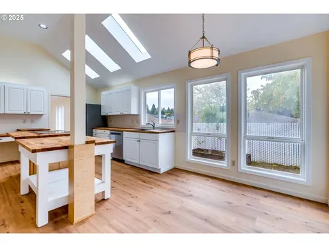 7912 SW Skyhar Court Portland OR 97223