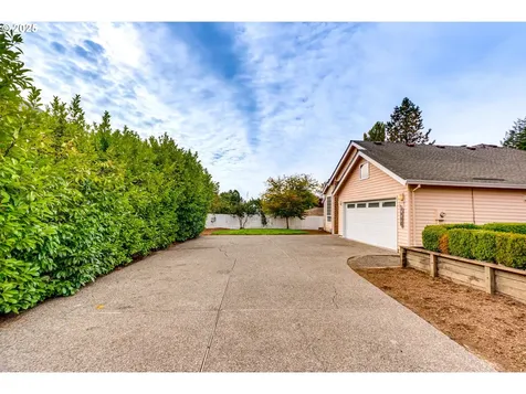 7912 SW Skyhar Court Portland OR 97223